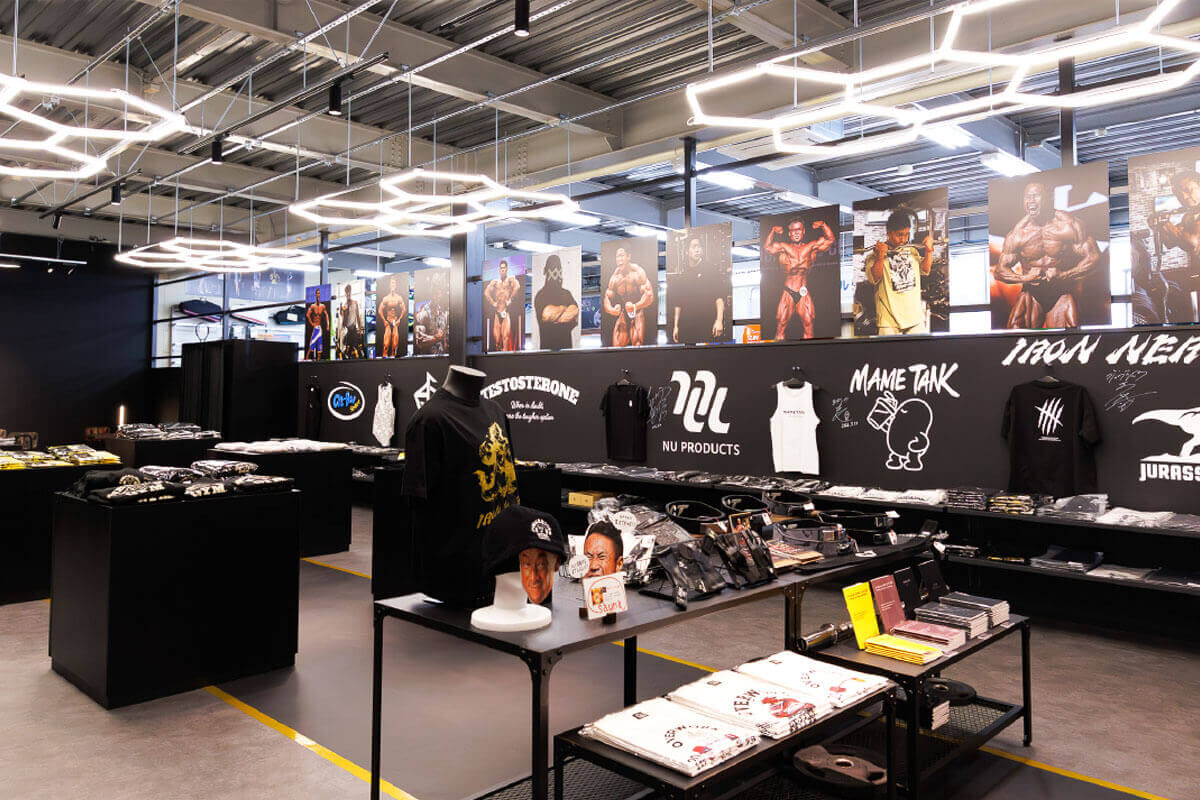 総合フィットネスショップ ΩMEGA FITNESS（オメガフィットネス）　店内